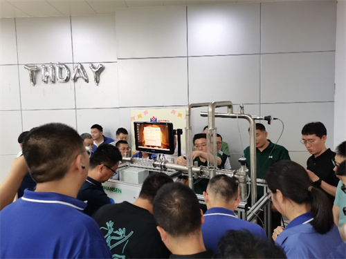 天然工质+低充注——比泽尔向绿色高效迈出坚实步伐